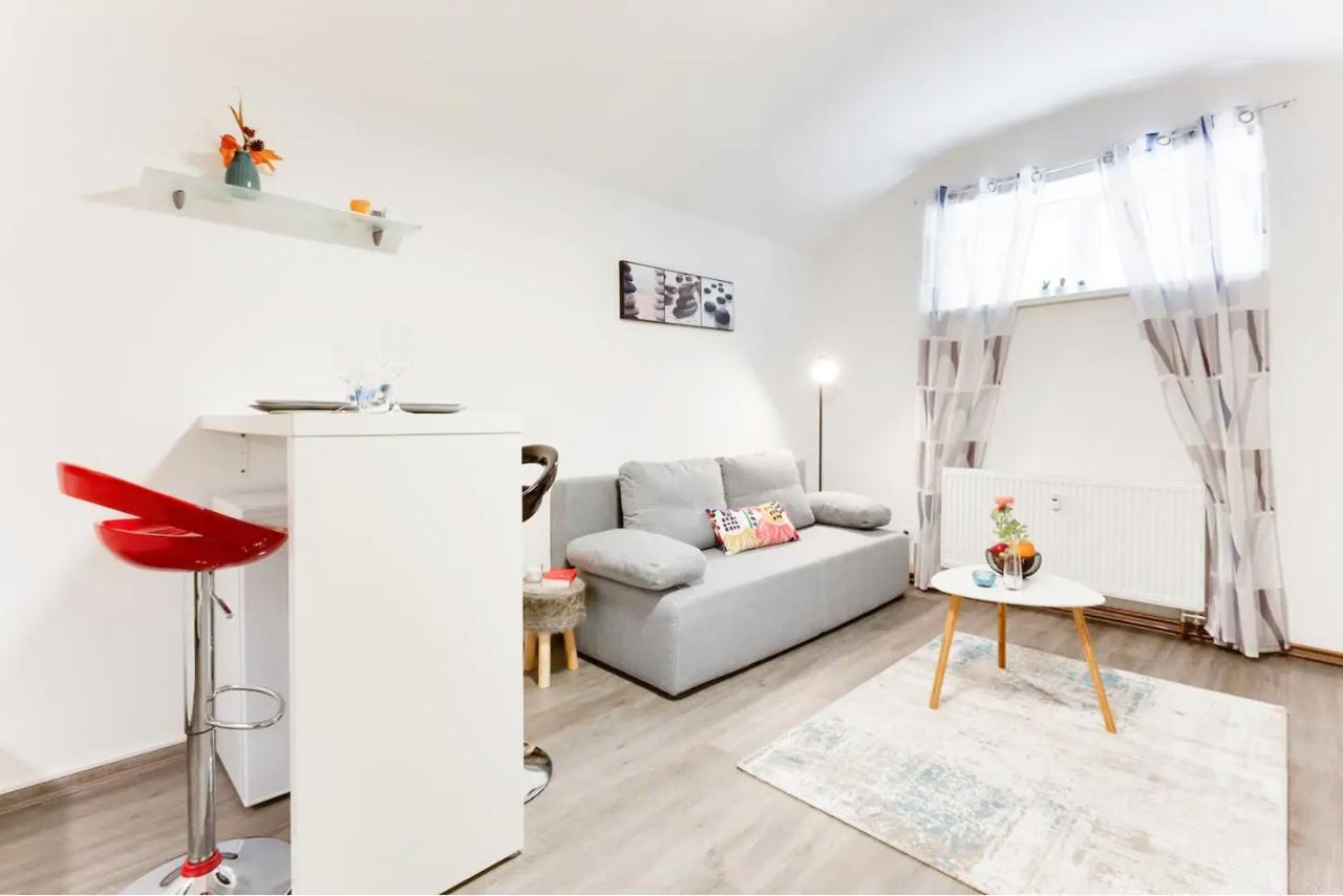 Apartmán Private Studio By Hosts *