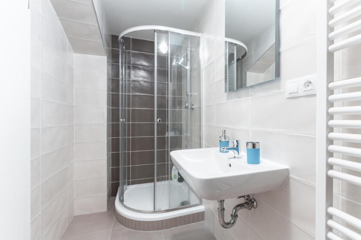 Private Studio By Hosts Apartmán *